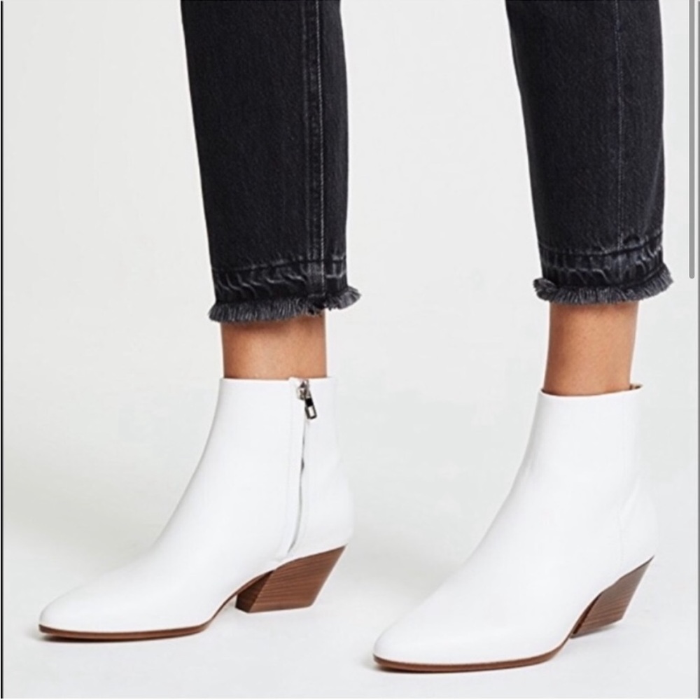Vince ‘vaughn’ western ankle boots 🤍🤍